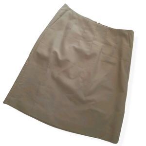 Banana Republic beige skirt Sz 6 /S